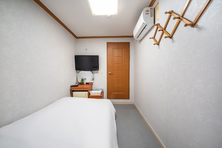 Hotel Dragon Stay