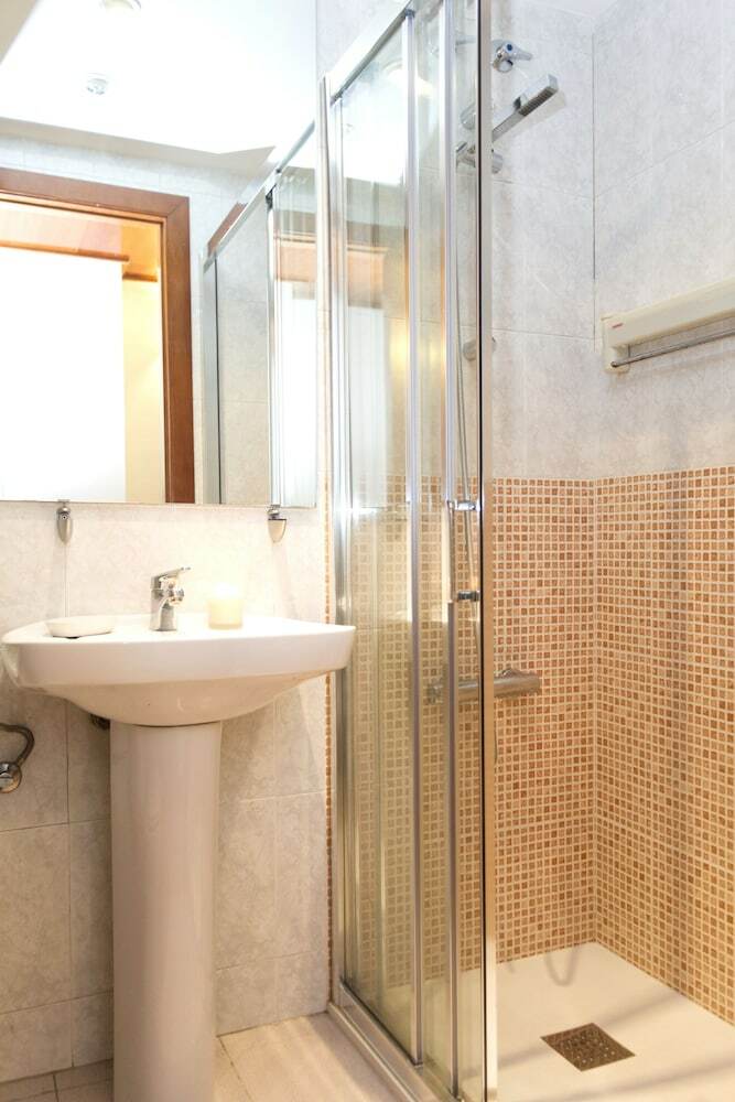 Apartamentos Rentbcn Arc De Triomf