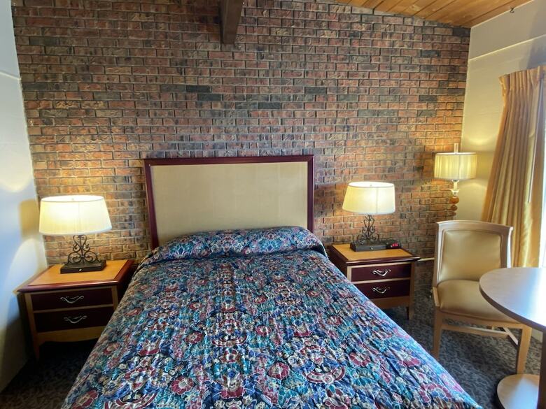 Hotel Dunes Inn