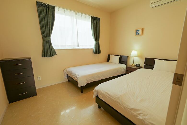 D And Stay Resort