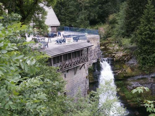 Hotel Au Moulin Des Truites Bleues