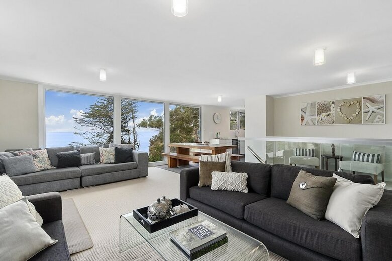 Hidden Bay - 5 Br Luxury Waterfront