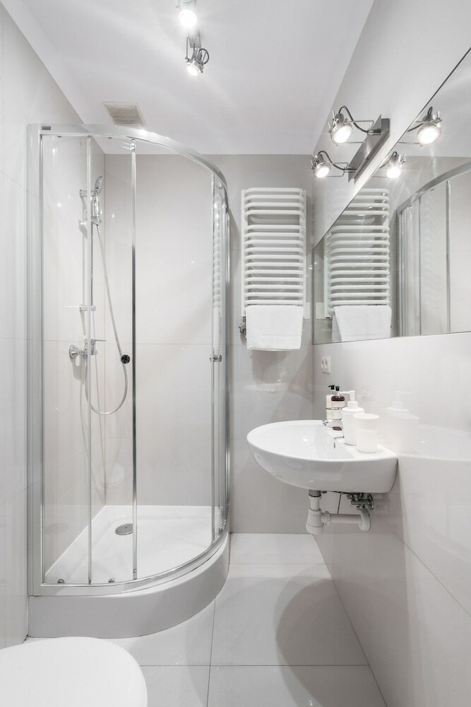 Square Apartment By Loft Affair