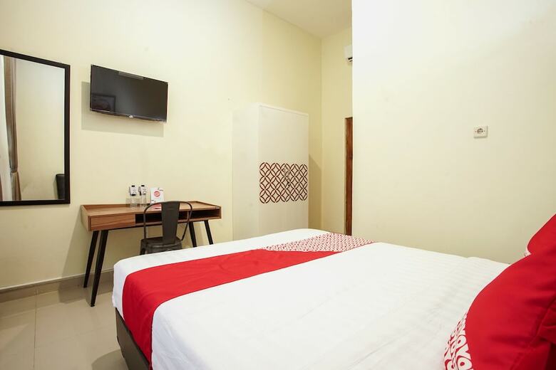 Hostal Oyo 1241 Eirini Family Homestay