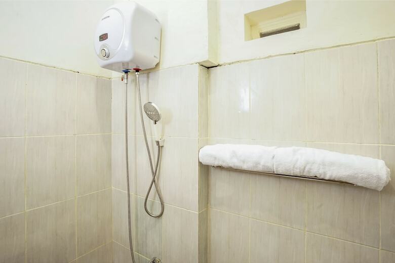 Hostal Oyo 1241 Eirini Family Homestay