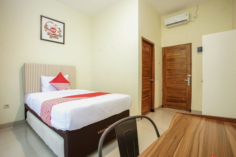Hostal Oyo 1241 Eirini Family Homestay
