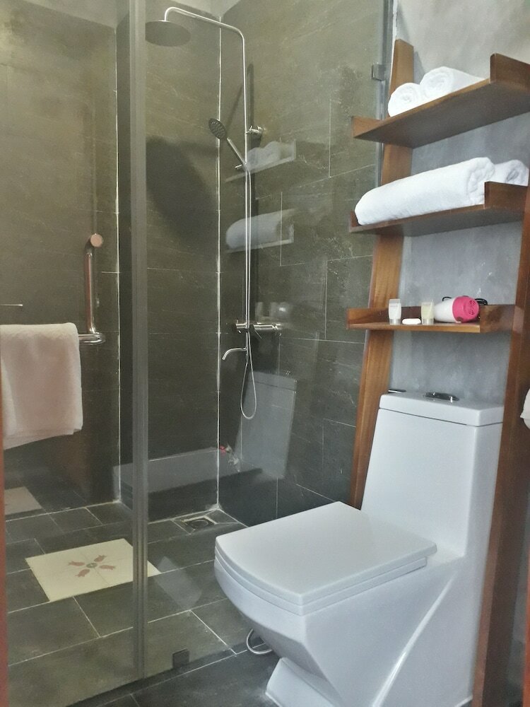 Hotel Pink Tulip Hoi An