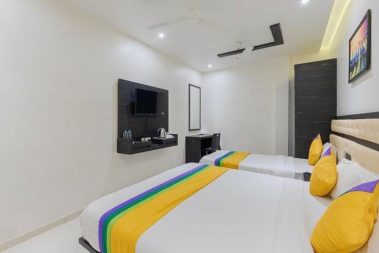 Hotel Riva International