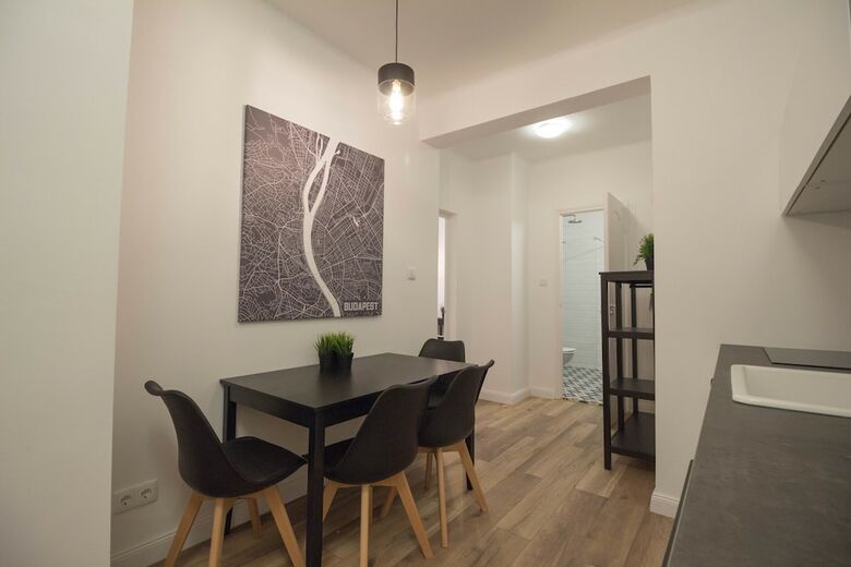 Standard Apartment By Hi5 - Mad�ch