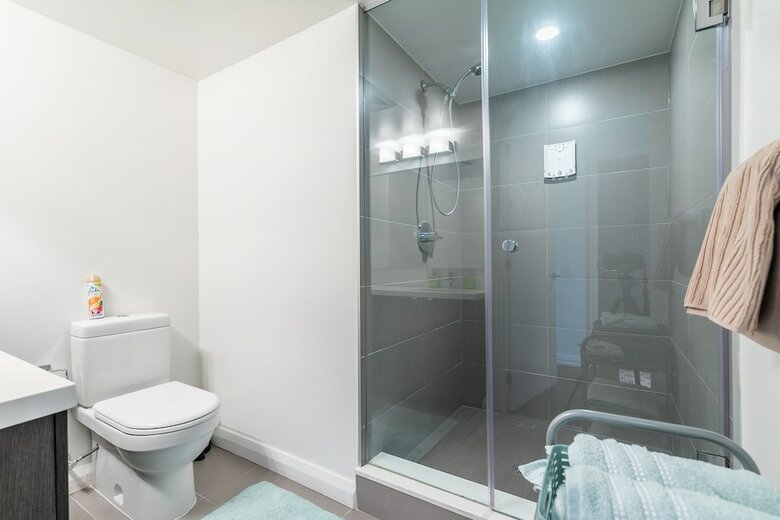 Simply Comfort Charming Yorkville Condos
