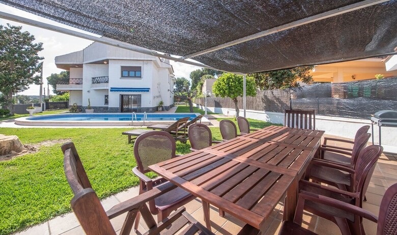 Villa Casa En Calafell Con Piscina Privada (R91)