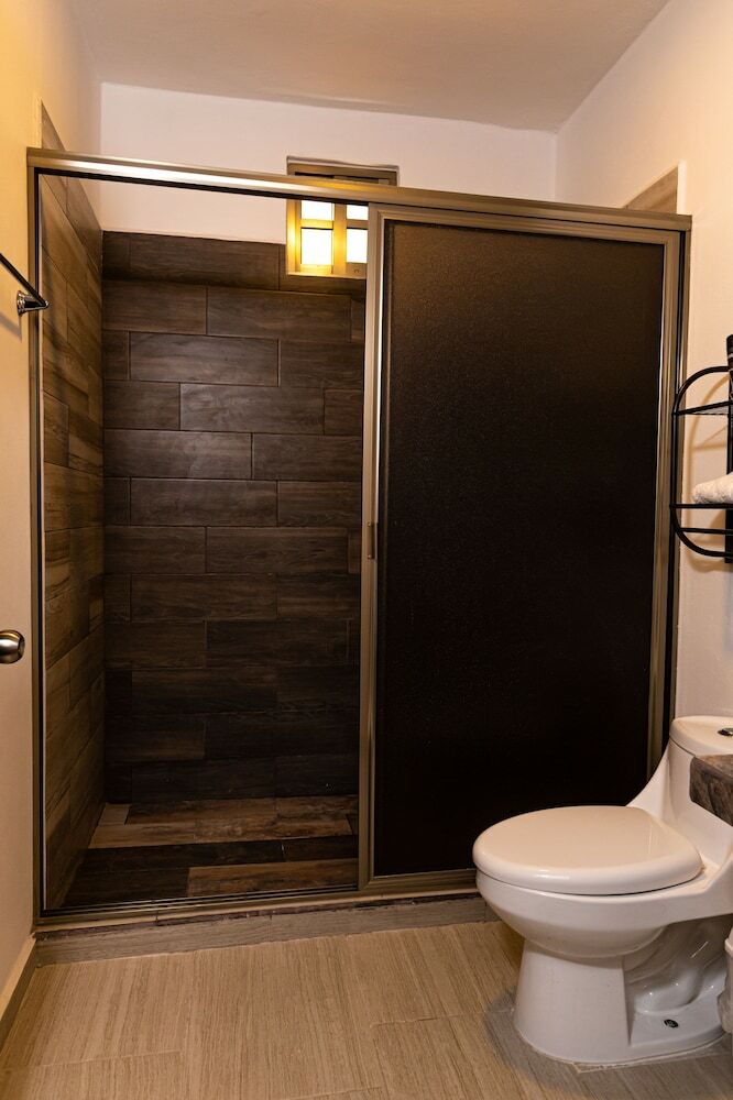 Santa Fe Studios And Suites By The Spot