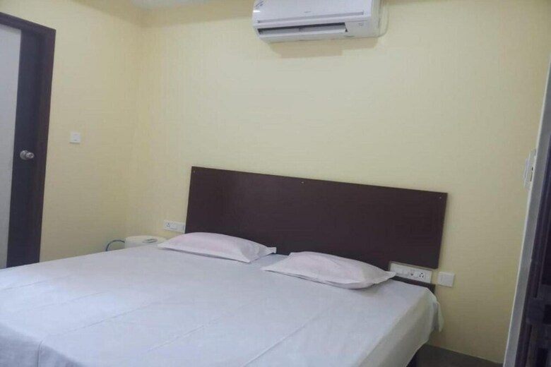Hotel Arvanah Rooms