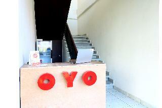 Hostal Oyo 1193 Asri House