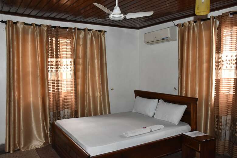 Bed & Breakfast Dar Eco Backpackers
