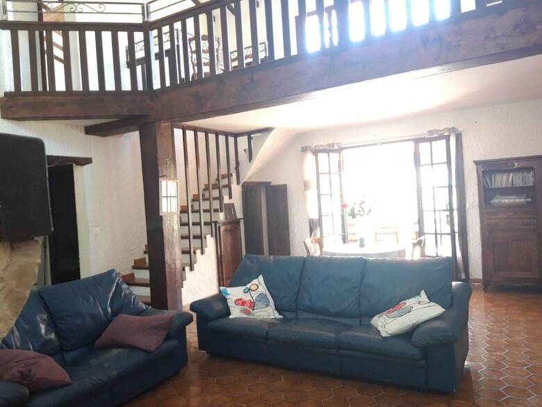 Villa La Pin�de