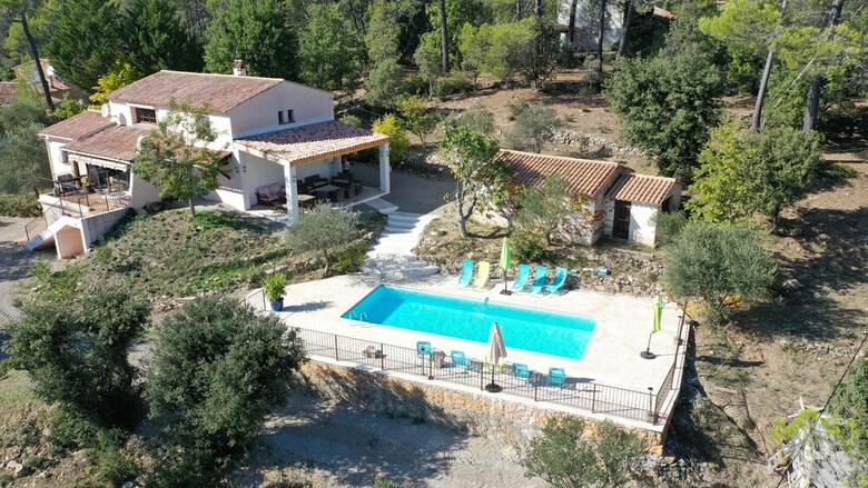 Villa La Pin�de