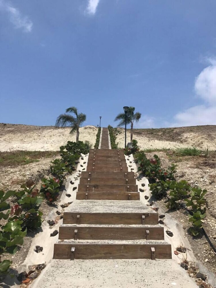Jama Paradise