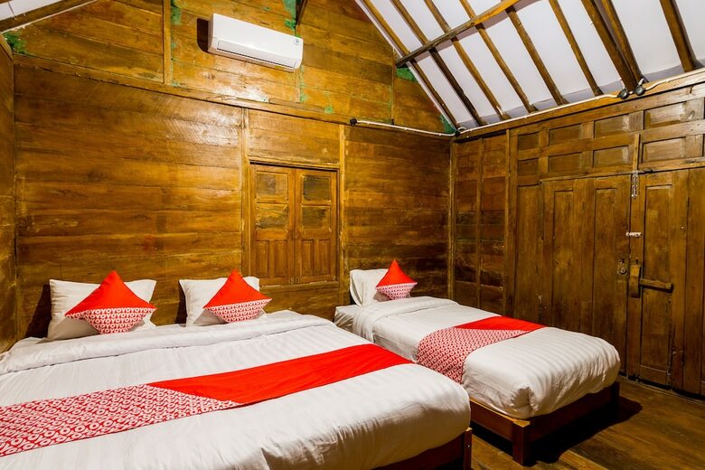 Hostal Oyo 1304 Roemah Gladak Kebon Sidoluhur