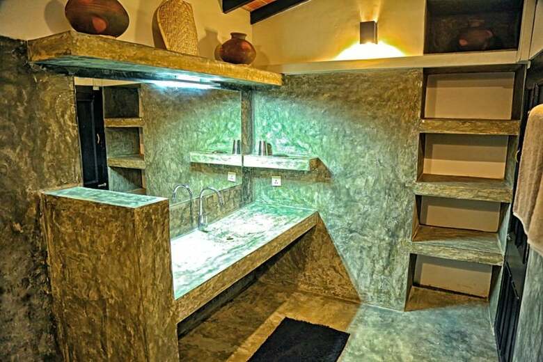 Hotel Blue Parrot Beach Villa