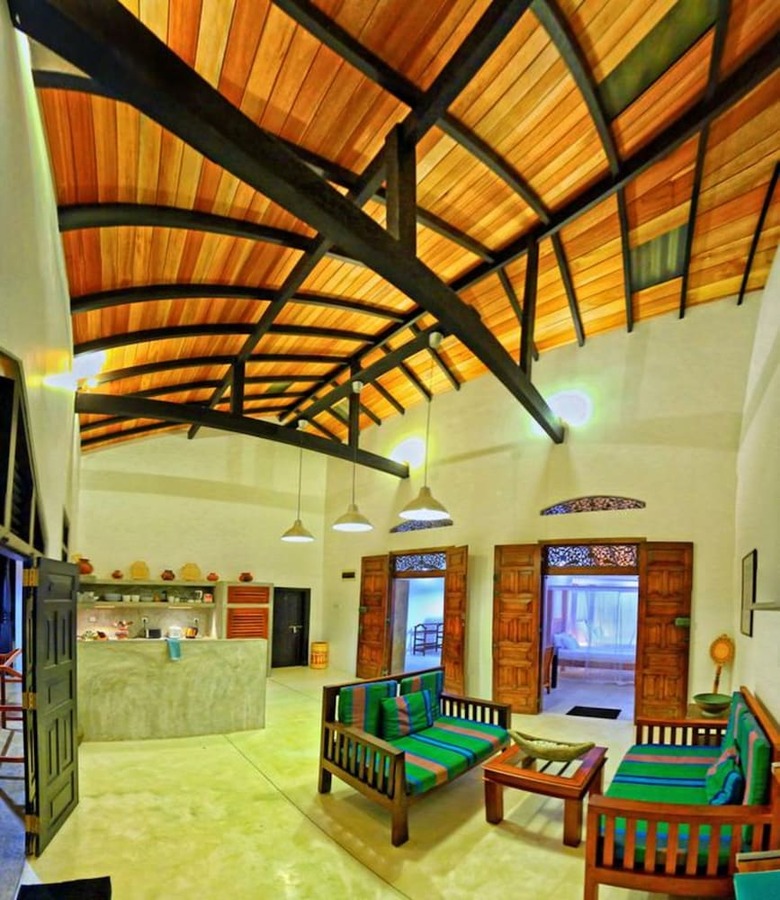 Hotel Blue Parrot Beach Villa