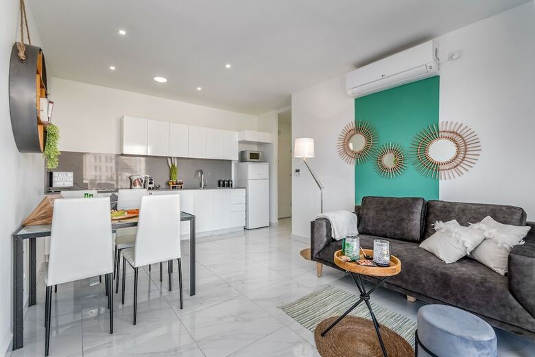 Even Israel Apartments