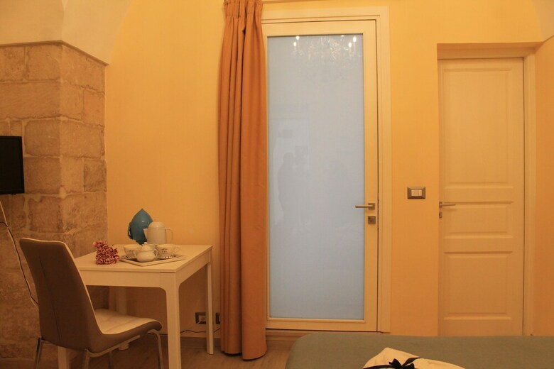 Arco Suite