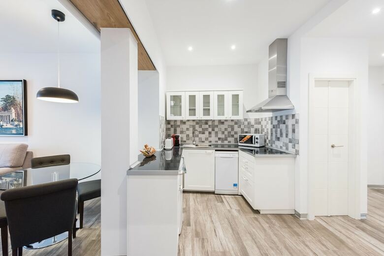 Apartamentos Puerta Del Sol City Centeriv