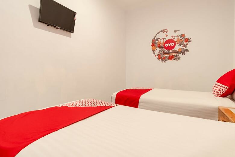 Hostal Oyo 1243 9-haan Homestay