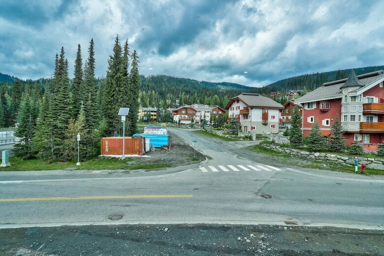 Village Walk #21 By Bear Country