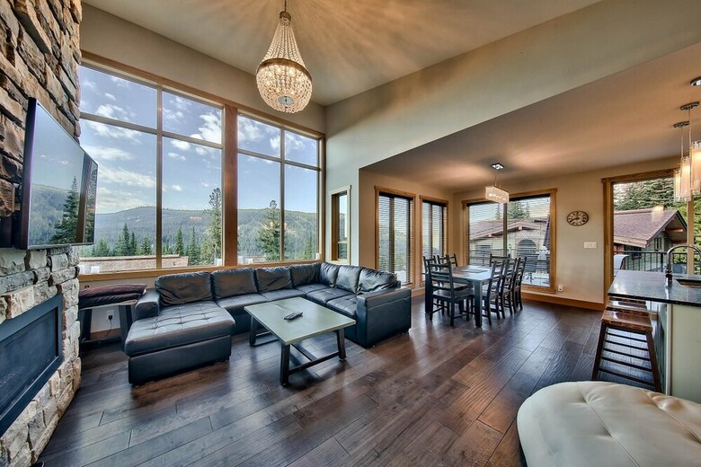 Lookout Lodge By Bear Country