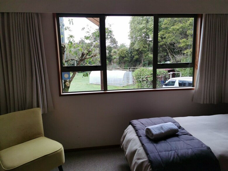 Bed & Breakfast Tui Hideaway