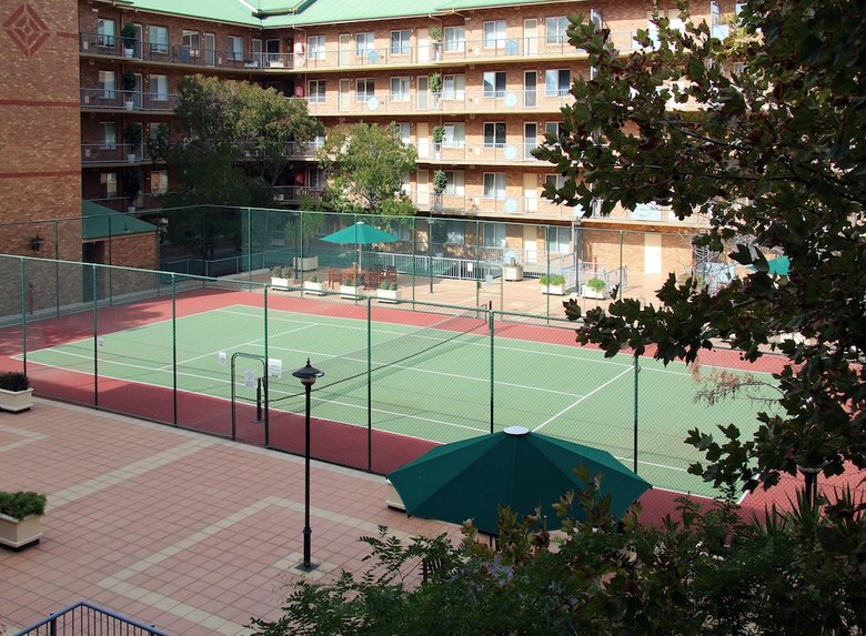 Adelaide Central Apartment - 3br, 2bath & Carpark