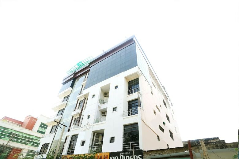 Oyo 557 Hotel Pujan