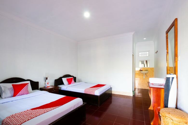 Hotel Oyo 1320 Green Orry Inn