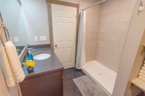 Glacier Suites