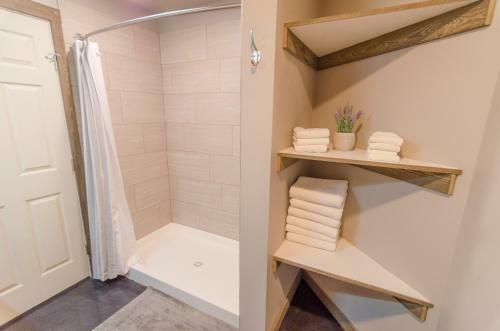 Glacier Suites