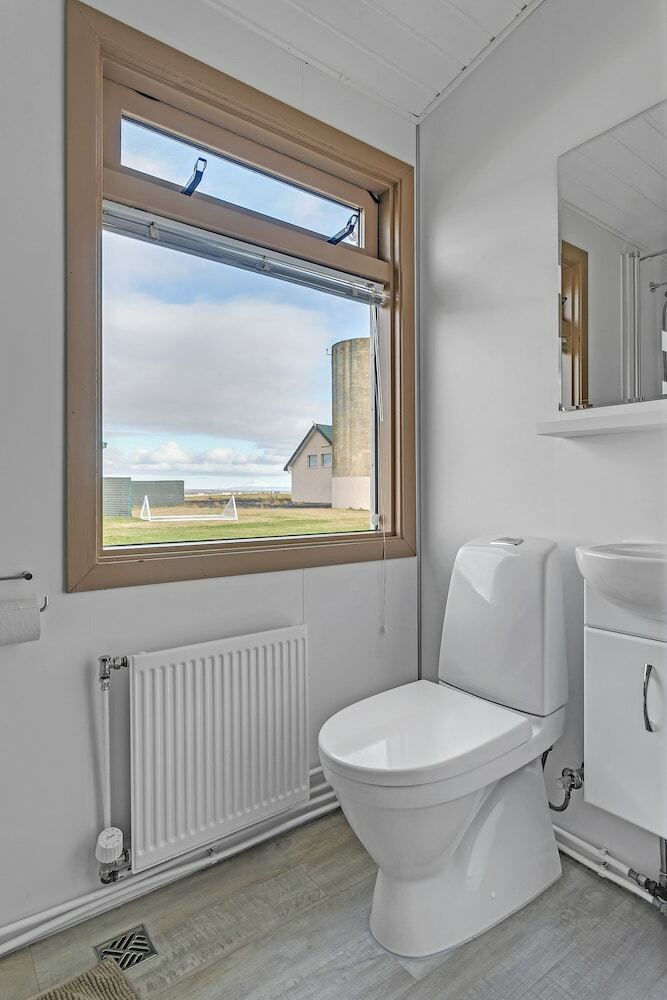 Hotel Vatnsholt - Guest House