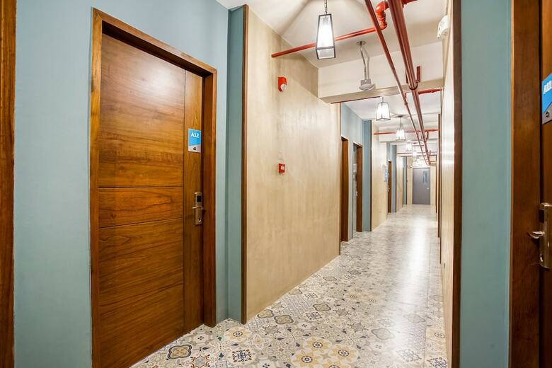 Hotel Oyo 188 Mikos Residences Bonifacio