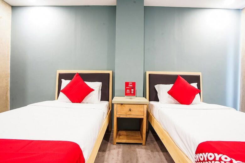 Hotel Oyo 188 Mikos Residences Bonifacio