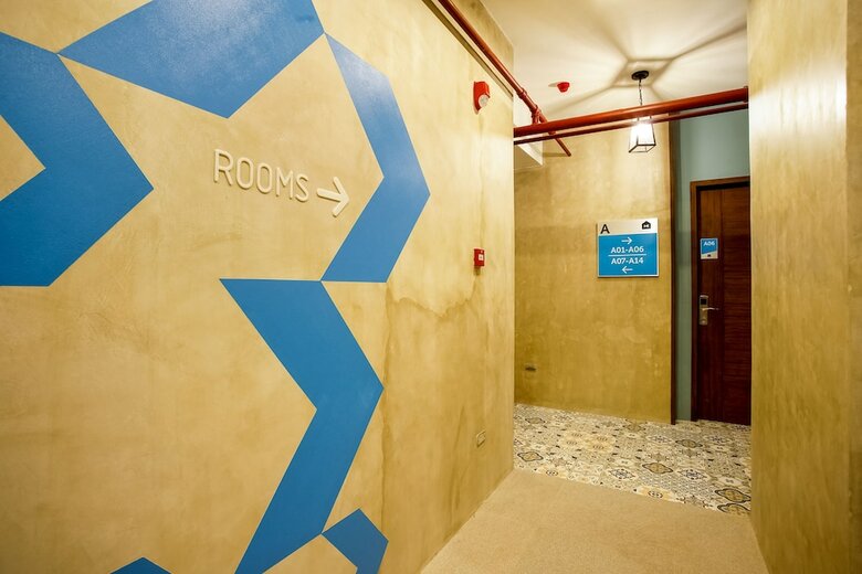 Hotel Oyo 188 Mikos Residences Bonifacio