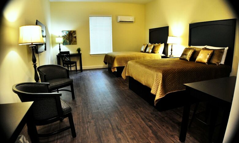Hotel 30-a Suites