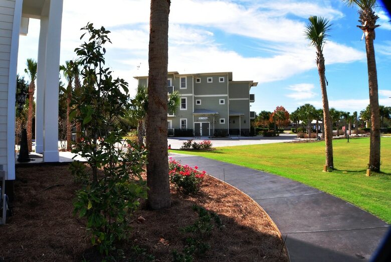 Hotel 30-a Suites