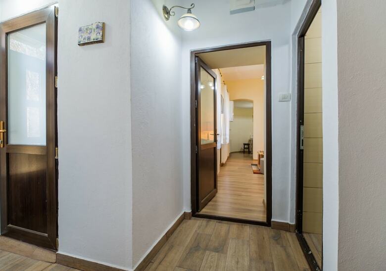 Apartment Carol