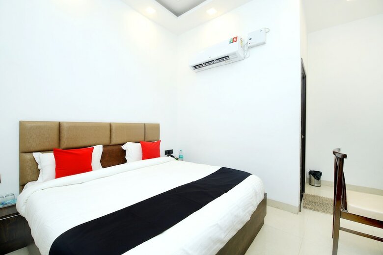 Hotel Capital O 44212 Northern Crown