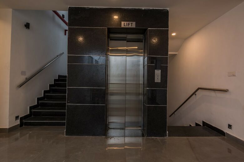 Hotel Capital O 44225 Neem Leaf