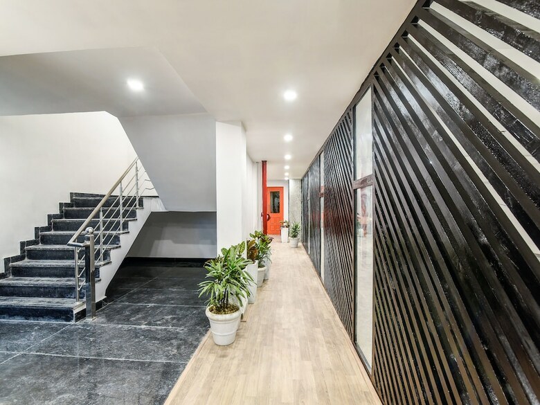 Hotel Oyo Townhouse 094 Bhera Enclave