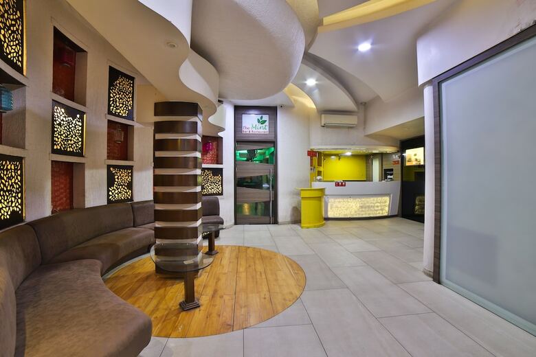 Oyo 29657 Hotel The Emerald