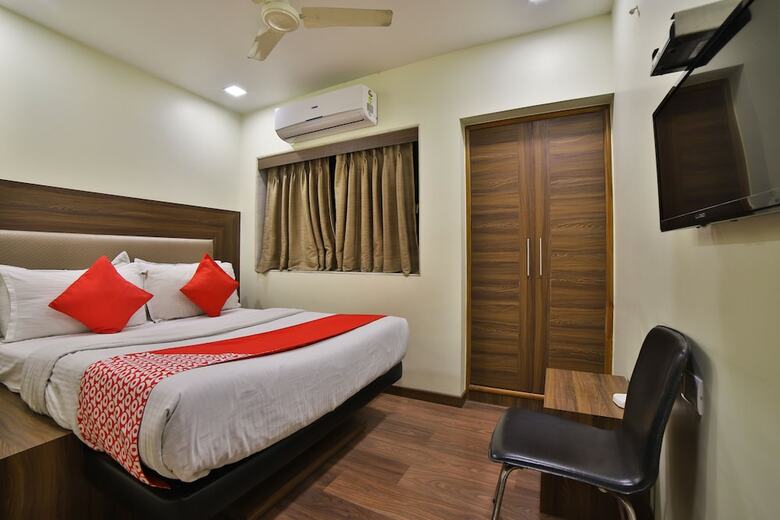 Oyo 29657 Hotel The Emerald