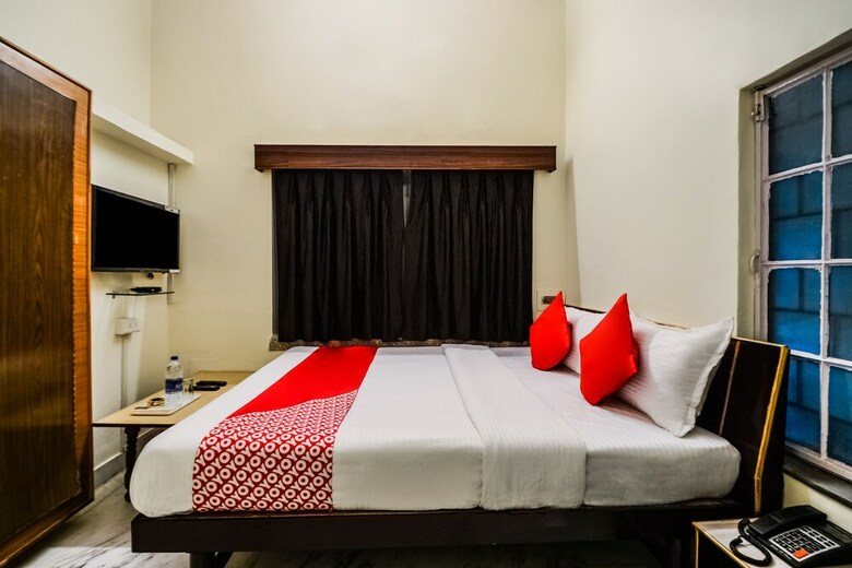 Oyo 30000 Hotel Panghat